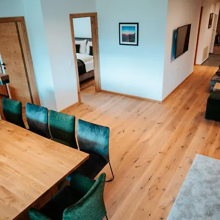 Large With Balcony Terrace, On Ski Slope * 라우리스