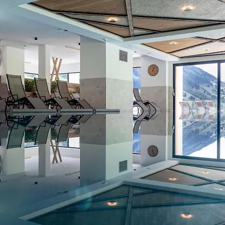Large With Balcony Terrace, On Ski Slope * 라우리스