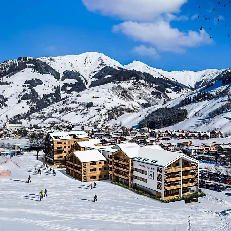 Large With Balcony Terrace, On Ski Slope *
